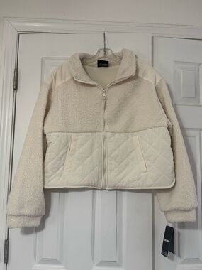 Sketchers Ladies Hybrid Jacket Size US XL